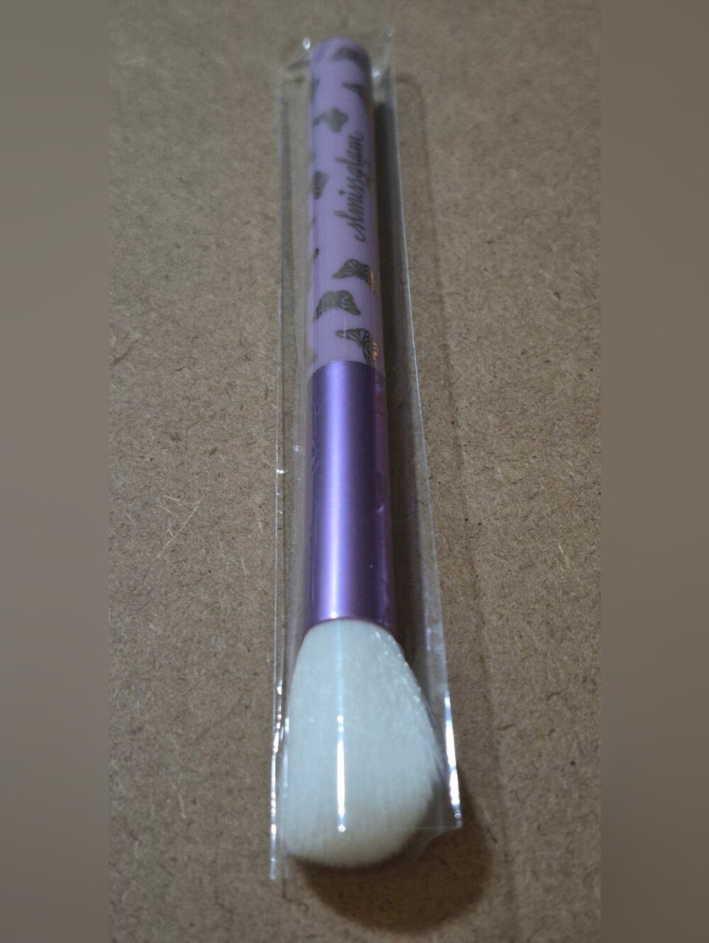 Slmissglam P03 Butterfly Precise Fsce Brush. Lavender Purple